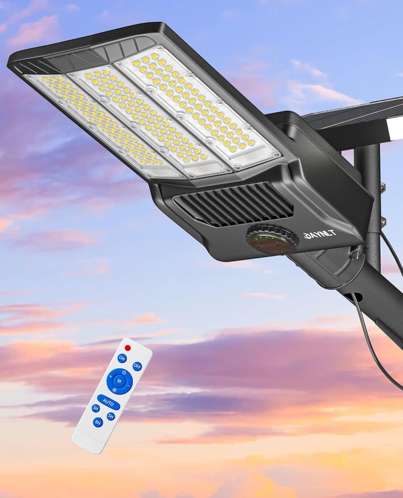 High-Powered 650000LM Solar Street Lights for Outdoor Security