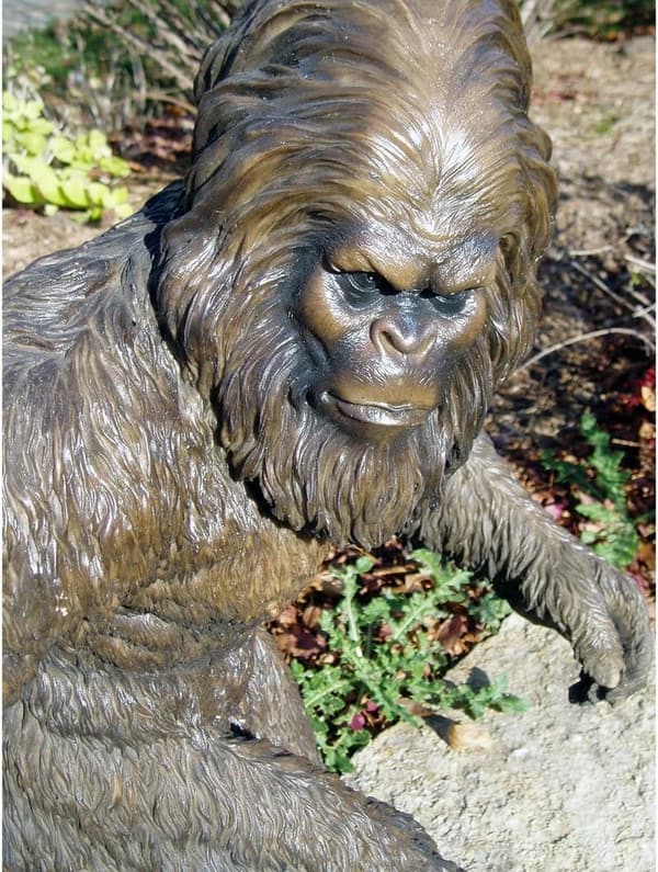 Bigfoot Yei Garden Statue - 28