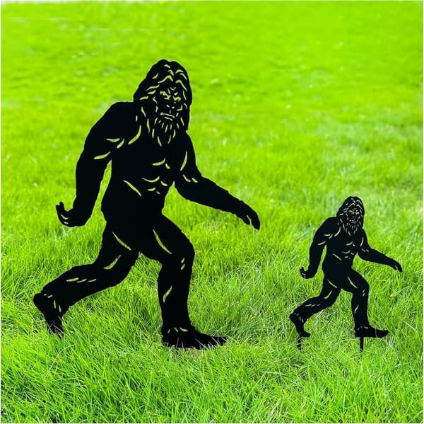 Bigfoot Outdoor Metal Decor - 15.8
