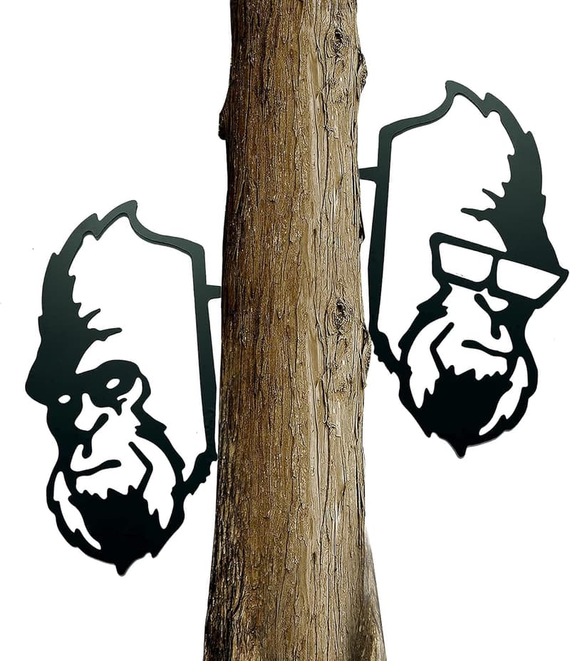 Bigfoot Garden Decor: Outdoor Metal Yeti Peeking Art (Set of 2)