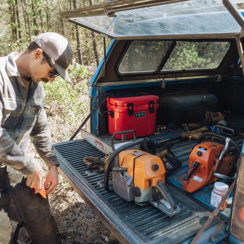 YETI Roadie 15 Cooler with DoubleDuty Shoulder Strap