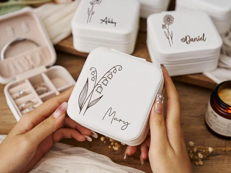 Personalized Travel Jewelry Box with Name & Birth Flower