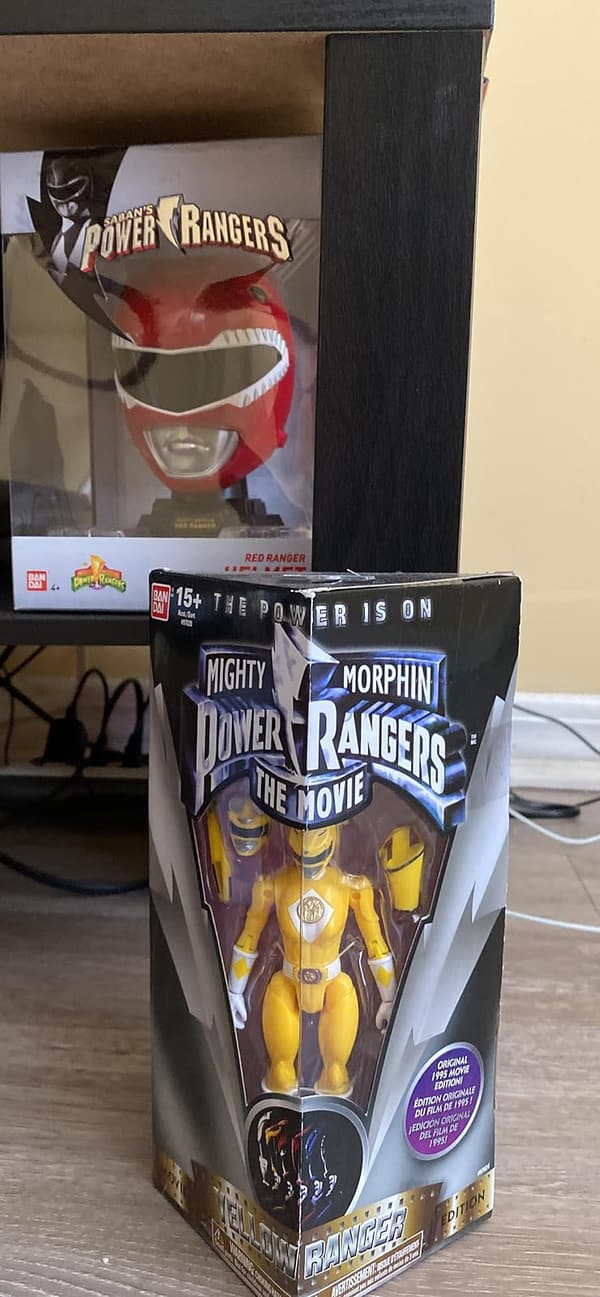 Mighty Morphin Power Rangers Yellow Ranger 5