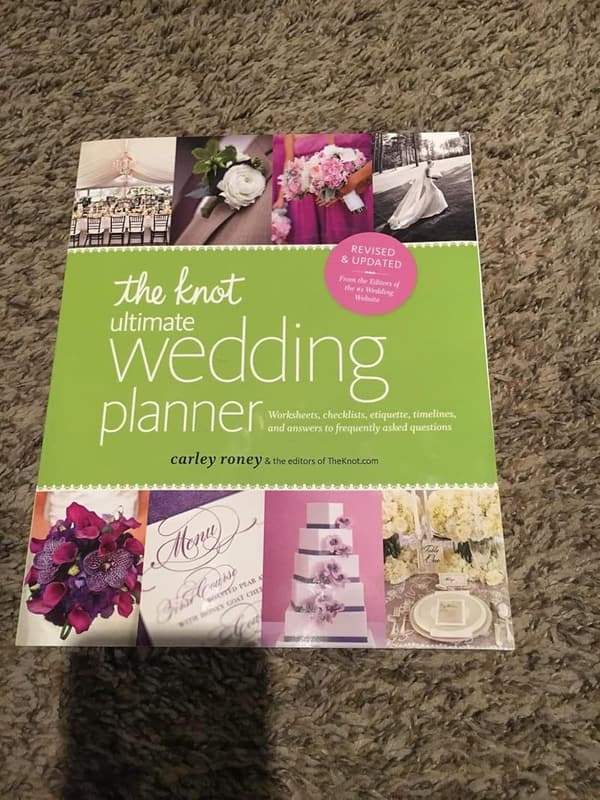 Ultimate Wedding Planner: Worksheets, Checklists & Timelines