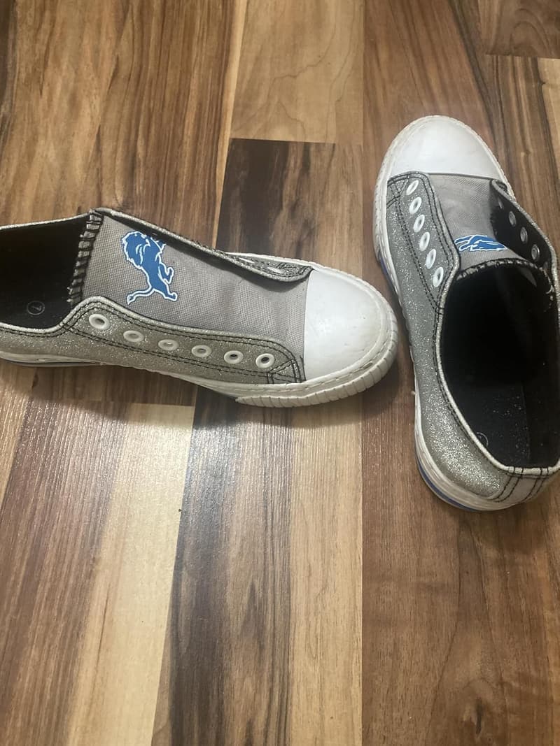Dallas Cowboys Women's Glitter Low Top Canvas Sneakers