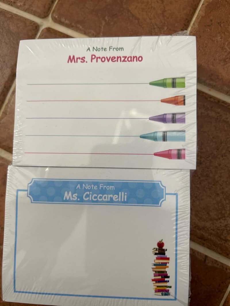 Personalized Sticky Notes Gift for Teachers - Bees & Flowers Design