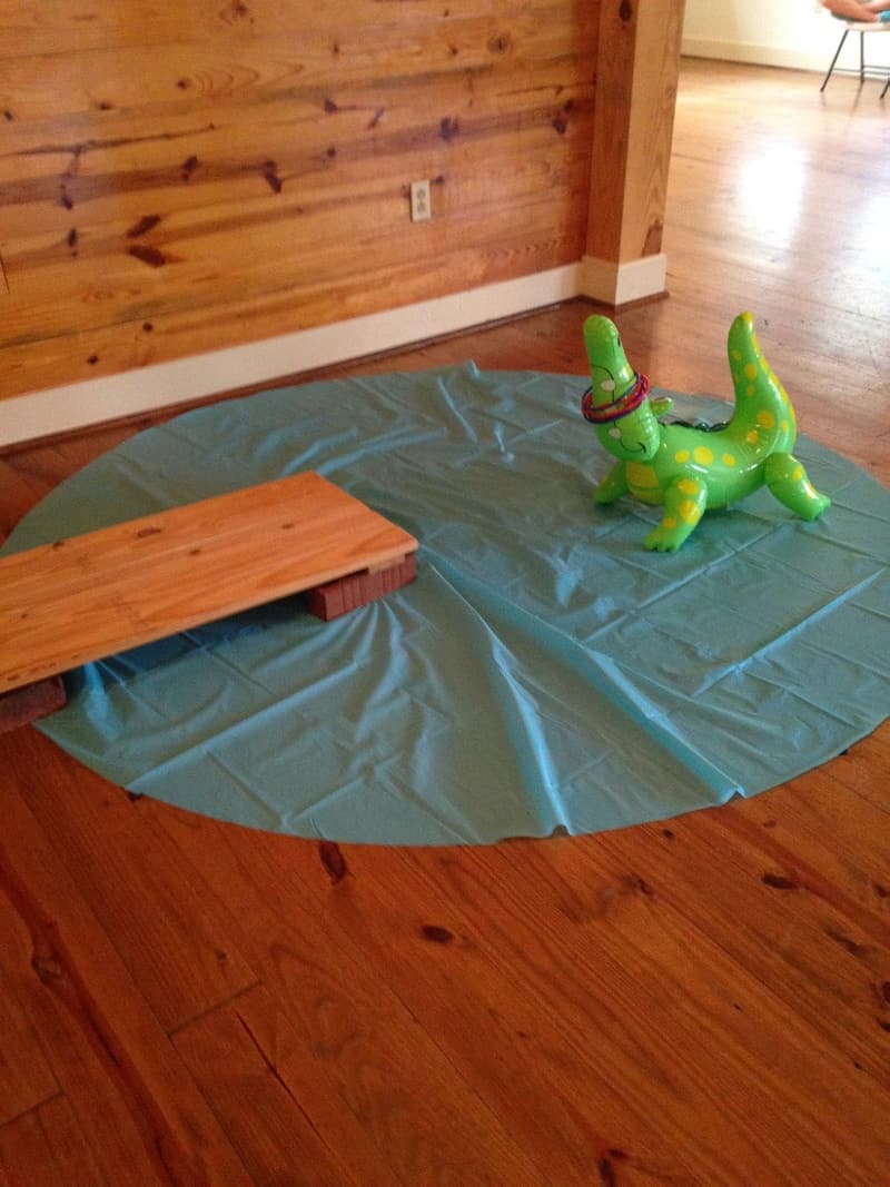 Inflatable Alligator Ring Toss Game for Kids' Parties