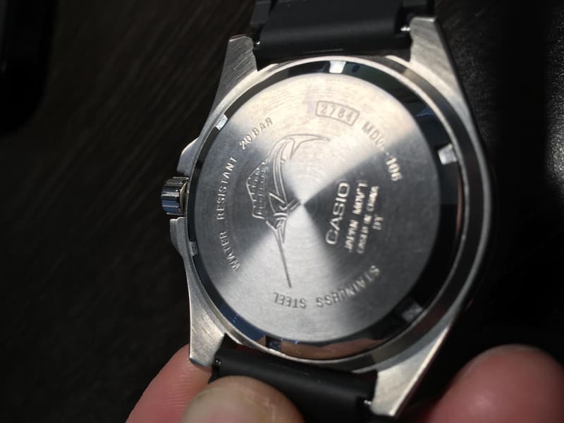 Unisex Analog Watch with 200M WR and Stainless Steel Case