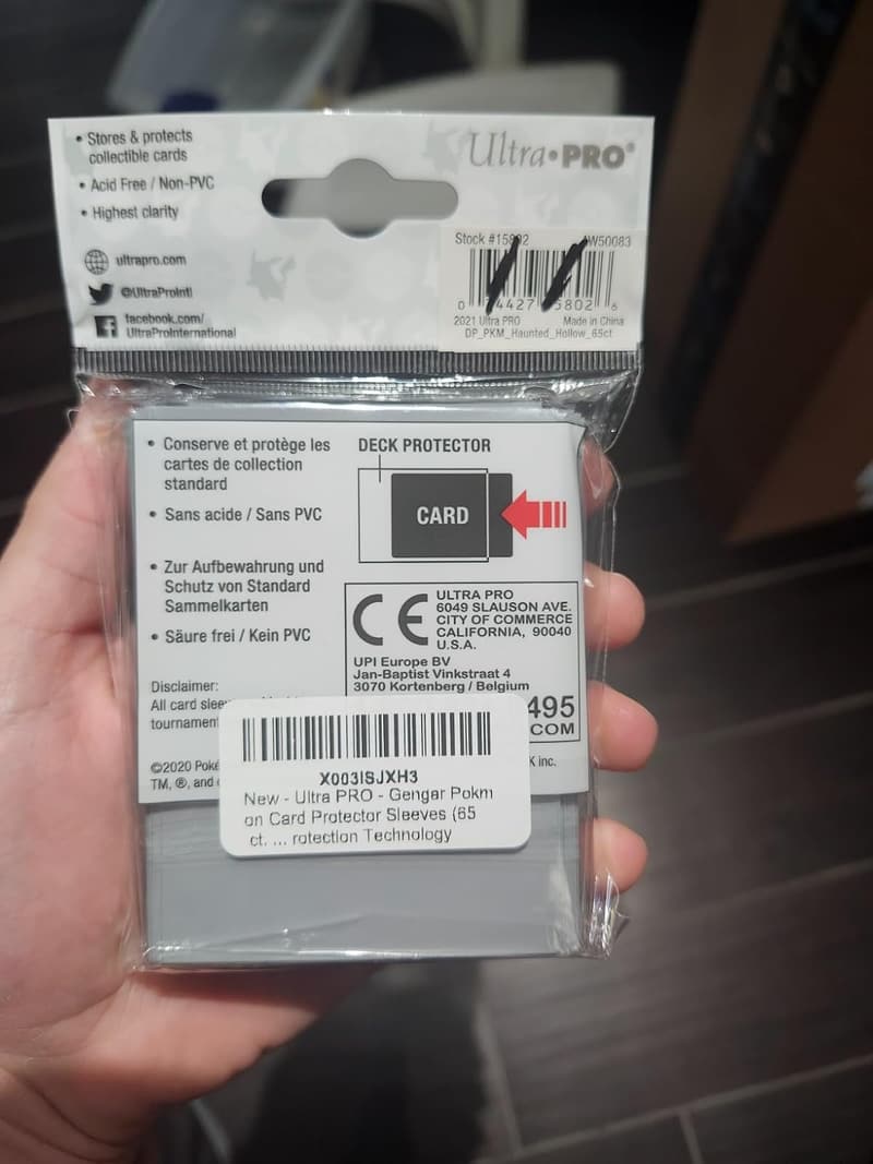 Gengar Pokémon Card Sleeves for Trading and Collectible Cards (65 ct.)