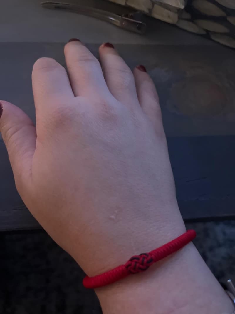 Couples' Red String Matching Bracelets for Birthdays