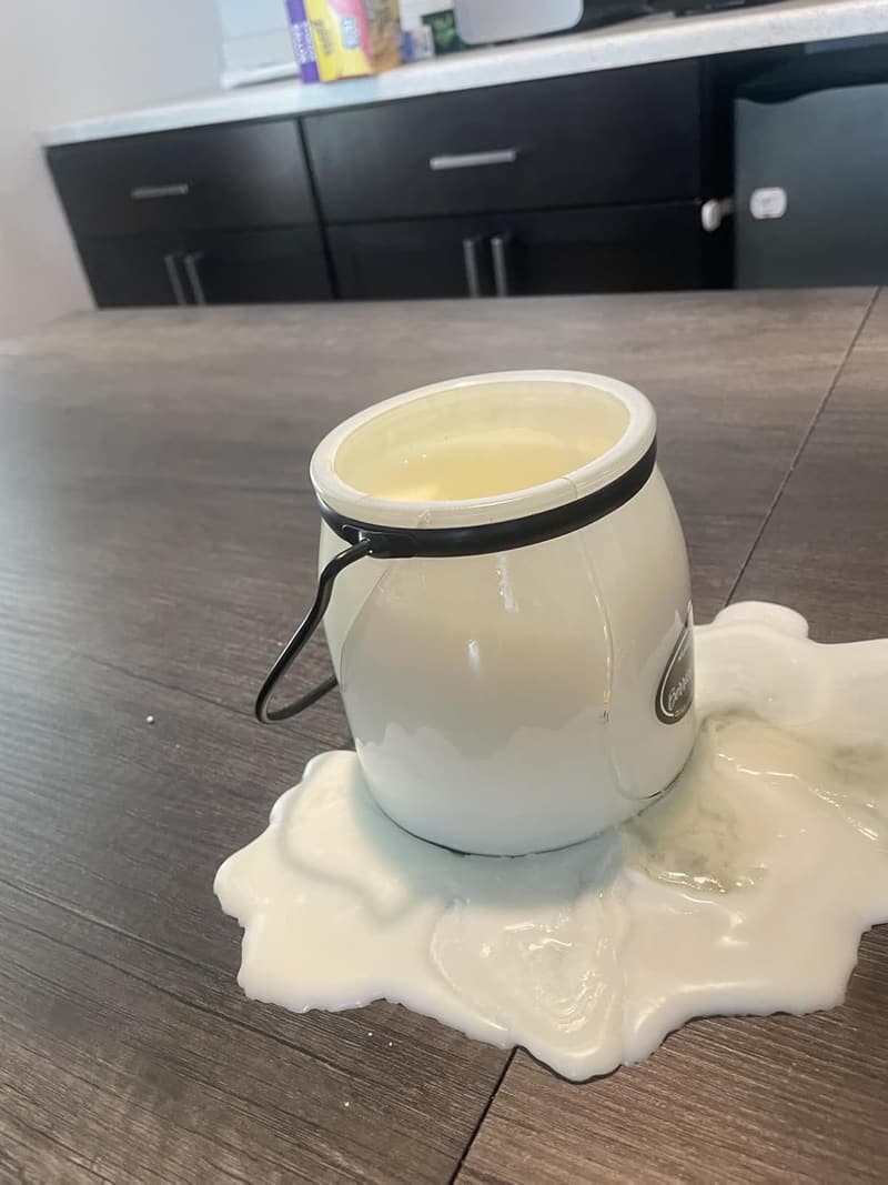 Victorian Christmas Soy Candle - 16oz - Non-Toxic, Long Burn Time
