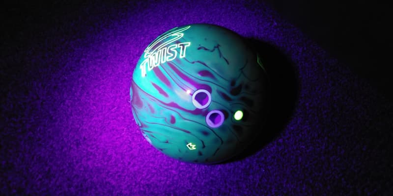 Bowling Twist Reactive Ball by Brunswick