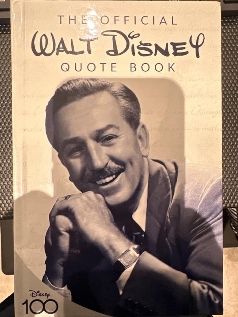 Disney Quote Book: Inspirational Phrases from Walt Disney