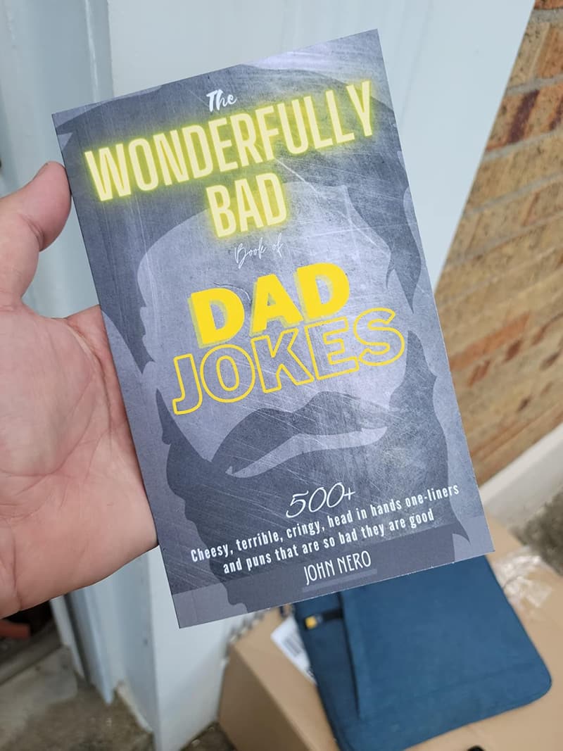 Funny Dad Jokes Book: 500+ Cheesy One-Liners for New Fathers