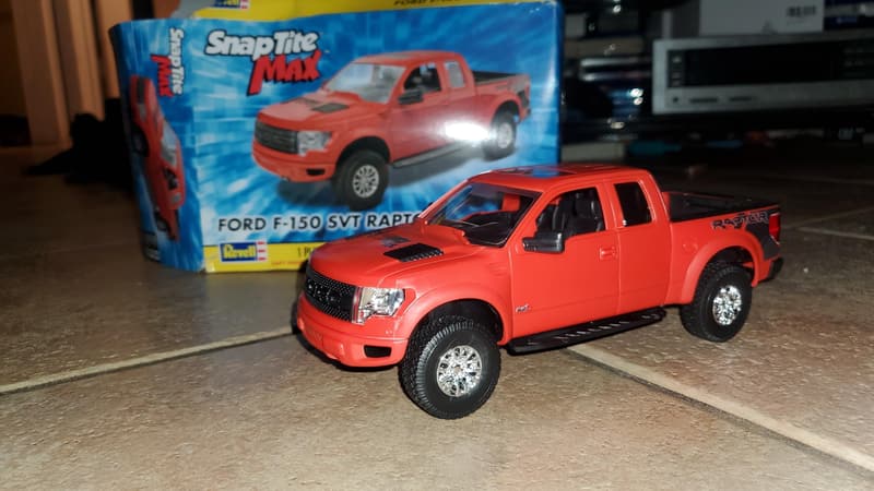 Revell SnapTite Max Ford F-150 Raptor Model Kit, Red