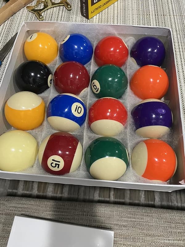 Premium Billiard Accessory Kit with 32 Pieces for Pool Table