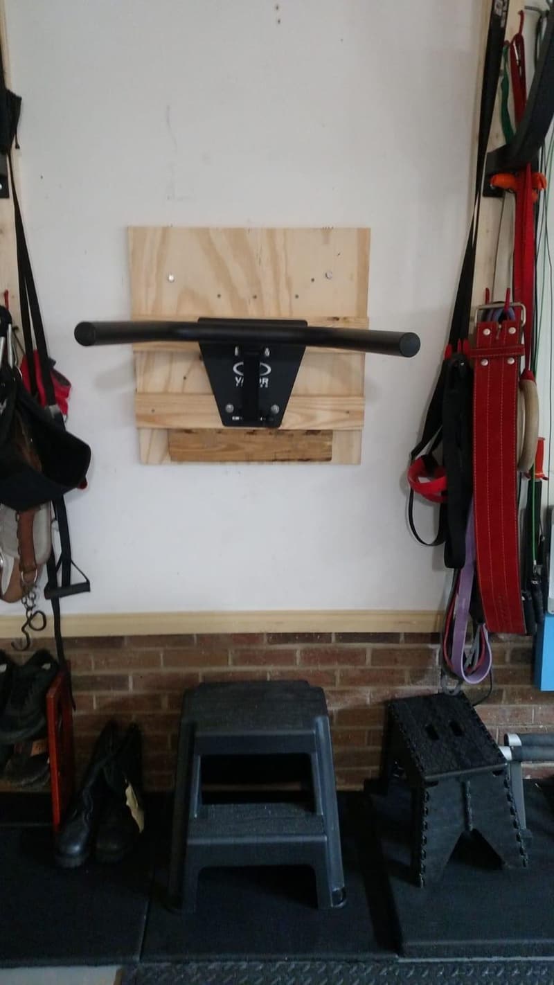 Foldable Wall-Mounted Dip Station - 350 lb Capacity Home Gym