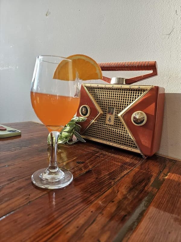 Outdoor Cocktail Guide: Easy & Delicious Recipes for Camping