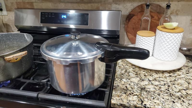8-Quart Aluminum Pressure Cooker